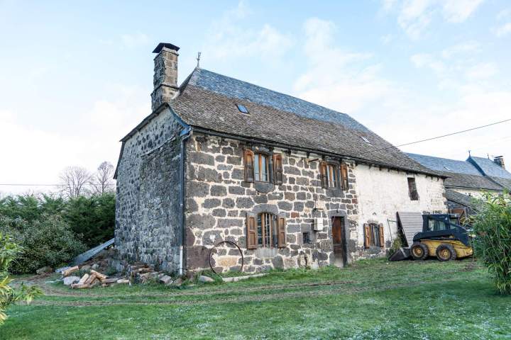  Pisciniste à Saint-Flour 